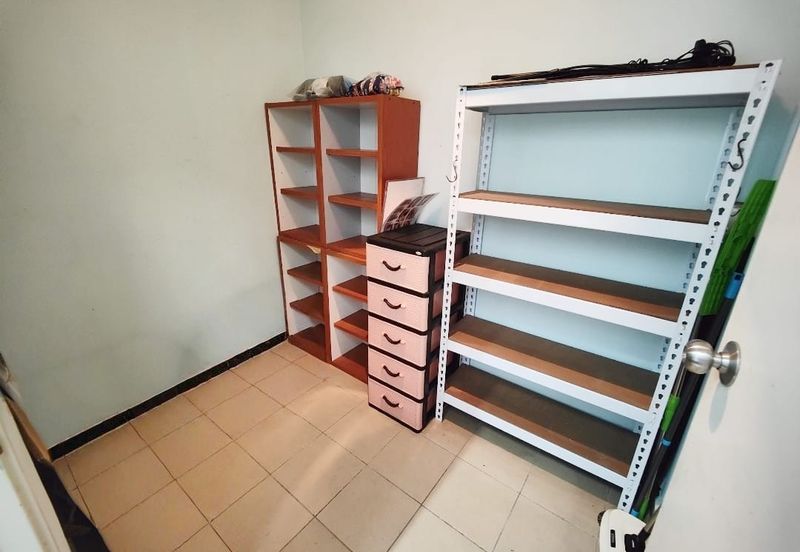 Anjung Hijau (Greenfield Apartment)