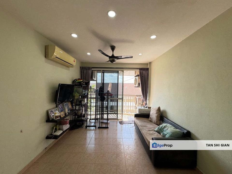 Megah Ria, Putri Ria 3Bedroom Apartment For Sale , Johor, Masai