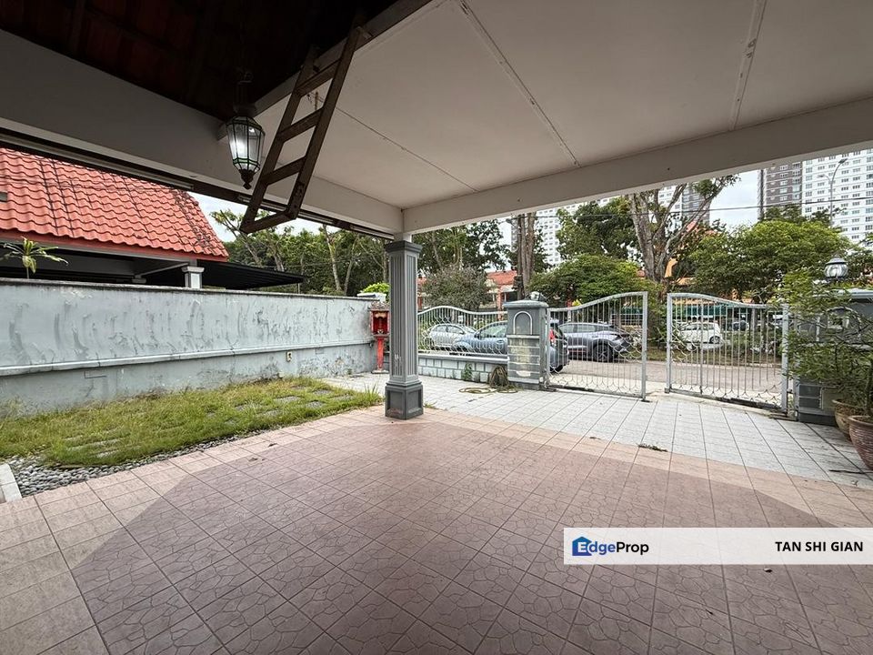 Pelangi Indah 2Storey ENDLOT House for Sale , Johor, Ulu Tiram