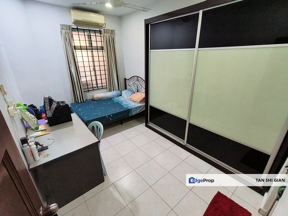 Taman Universiti House For Sale , Johor, Skudai
