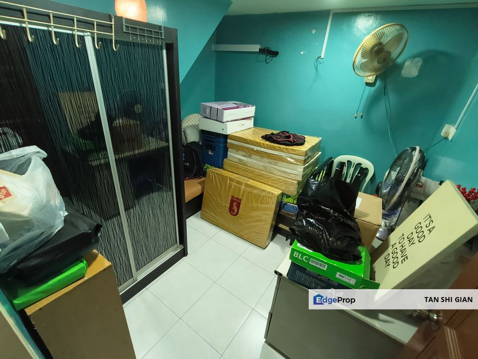 Taman Universiti House For Sale , Johor, Skudai