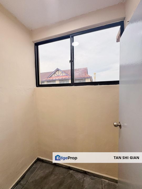 Flat Taman Daya for Sale, Johor, Johor Bahru