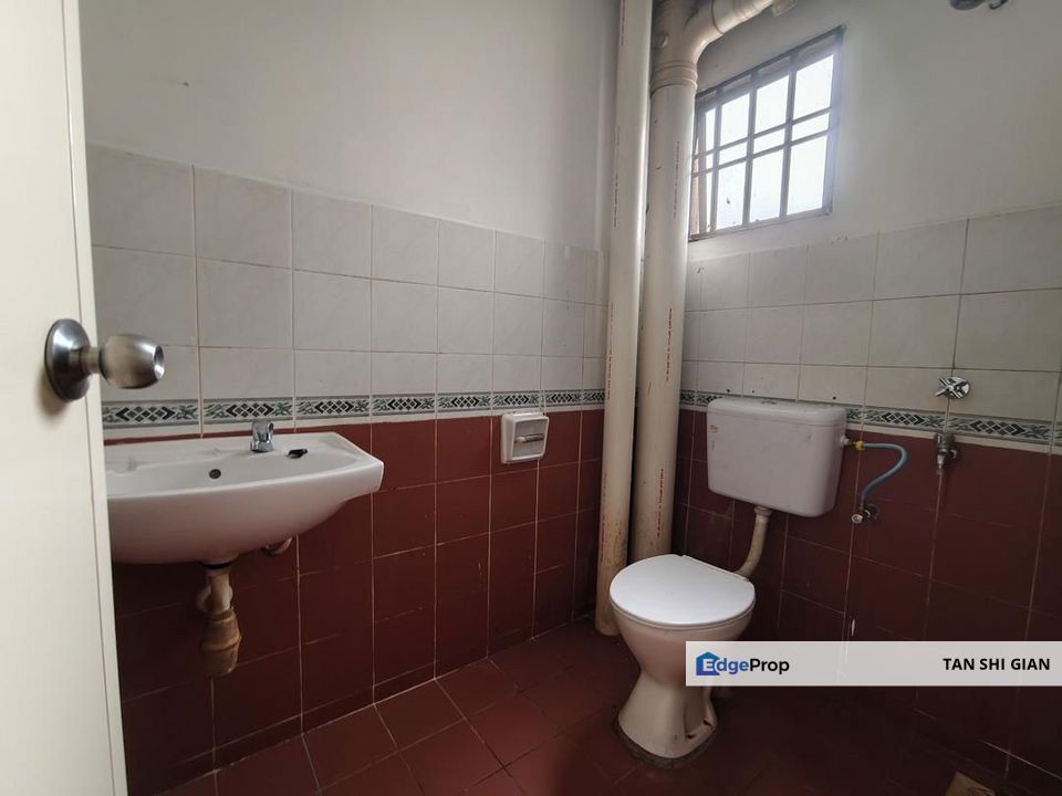 Putri Ria 3Bedroom Apartment for Sale , Johor, Masai