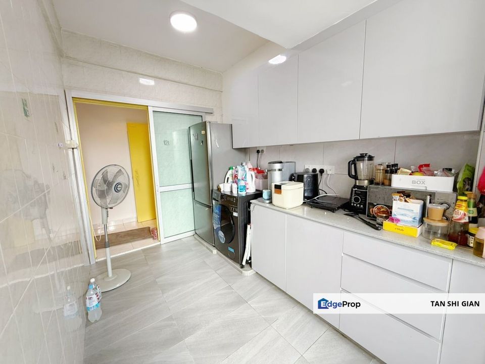 Bayu Puteri 3Bedroom Apartment for Sale , Johor, Johor Bahru