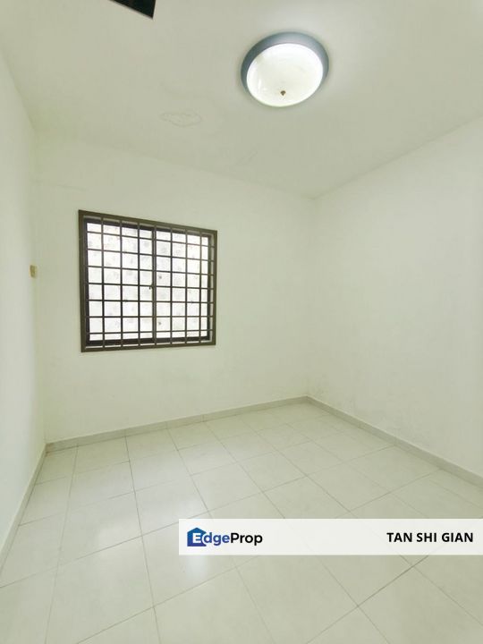 Skudai Taman Nesa LowCost House for Sale , Johor, Skudai