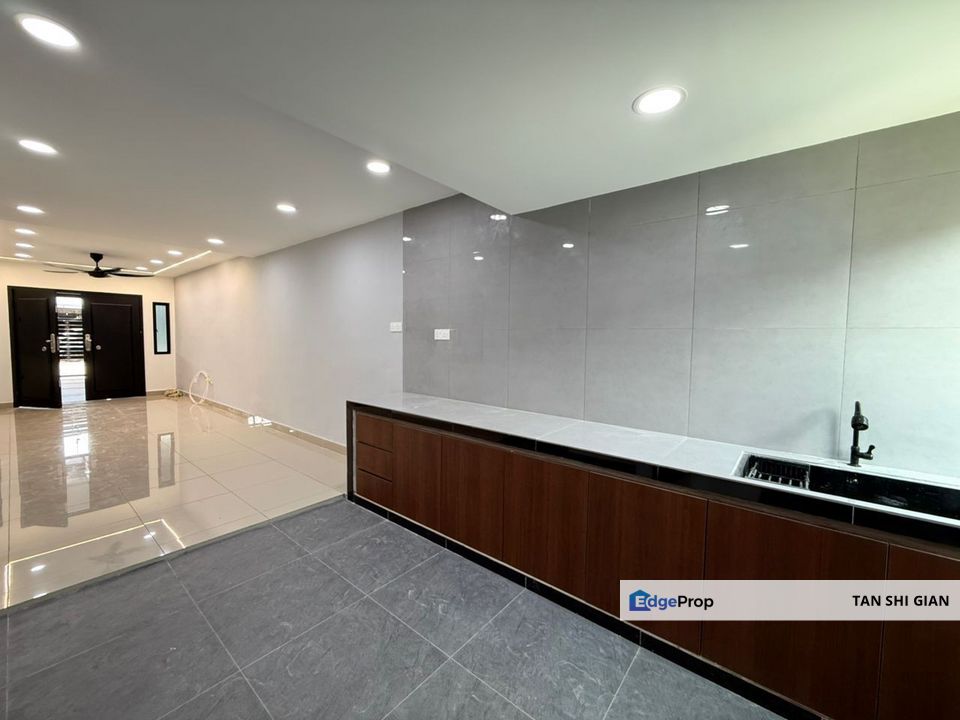 Taman Universiti Single Storey LowCost for Sale, Johor, Skudai