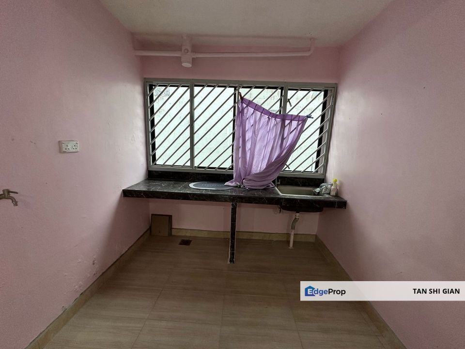 Flat Selesa Jaya 2bedroom Unit for Sale, Johor, Skudai