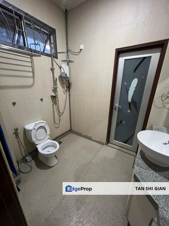 Taman Gaya Double Storey Terrace for sale , Johor, Ulu Tiram