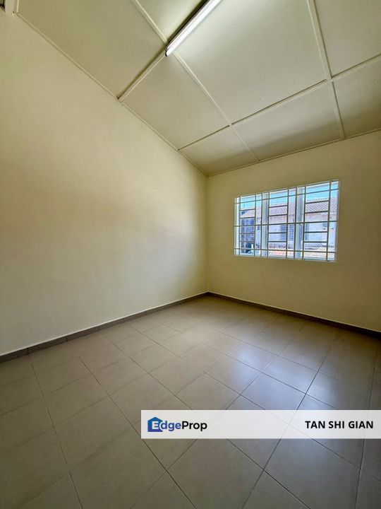 Desa Cemerlang double Storey low cost for Sale, Johor, Ulu Tiram