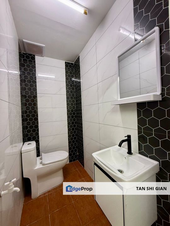 Desa Cemerlang double Storey low cost for Sale, Johor, Ulu Tiram