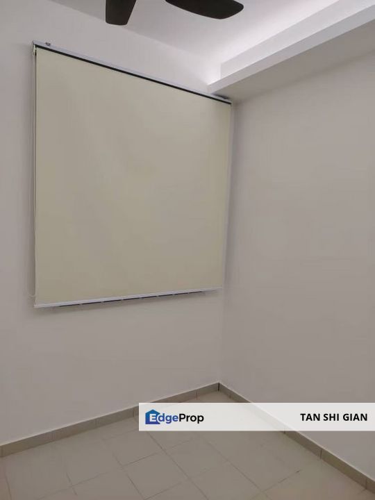 Mount Austin Lake view Suites 3Bedroom for sale , Johor, Johor Bahru