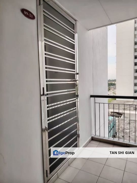 Mount Austin Lake view Suites 3Bedroom for sale , Johor, Johor Bahru