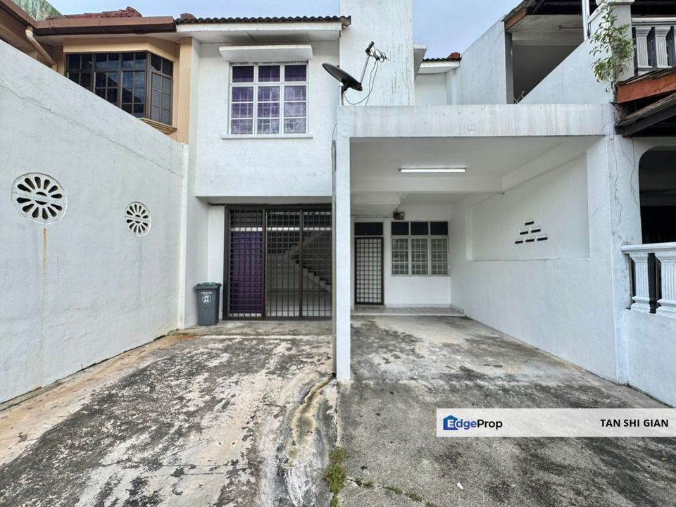Puteri Wangsa 2storey house for sale, Johor, Ulu Tiram