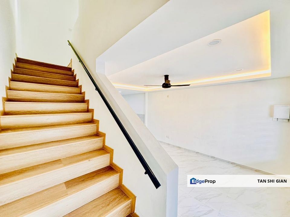 Nusantara Prima 2storey Endlot for Sale, Johor, Nusajaya