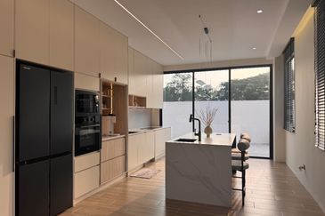 Bukit Suria Garden Village