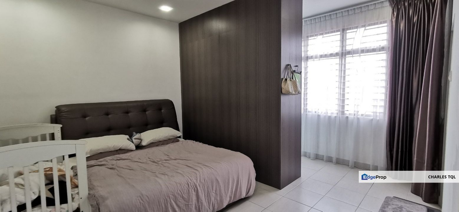 Non-Flood Clean Condition Renovate Double Storey, Selangor, Klang