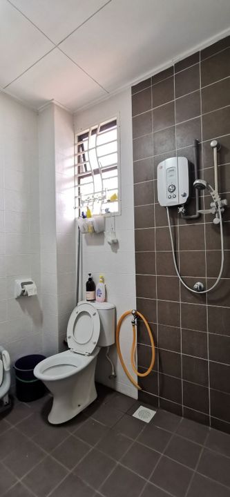 Non-Flood Clean Condition Renovate Double Storey, Selangor, Klang