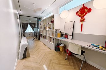 ID Design Modern Renovated SemiD Dlaman Clubhouse