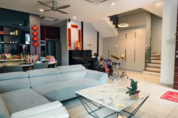 ID Design Modern Renovated SemiD Dlaman Clubhouse