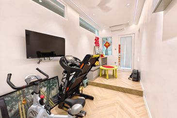 ID Design Modern Renovated SemiD Dlaman Clubhouse