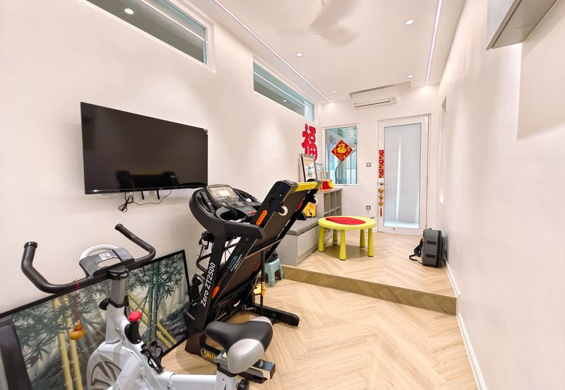 ID Design Modern Renovated SemiD Dlaman Clubhouse