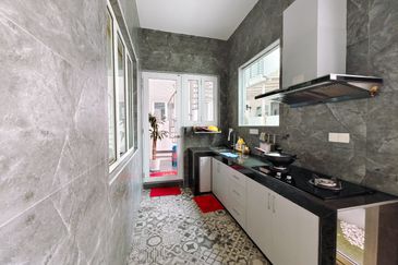 ID Design Modern Renovated SemiD Dlaman Clubhouse