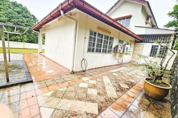 For sale! Semi D Corner @ Seksyen 9, Shah Alam