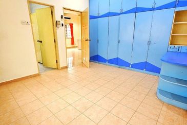 For sale! Semi D Corner @ Seksyen 9, Shah Alam