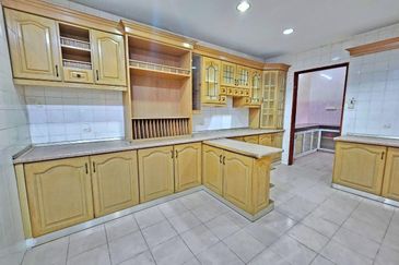 For sale! Semi D Corner @ Seksyen 9, Shah Alam