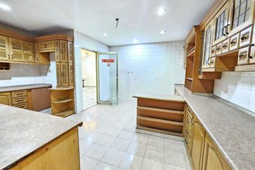 For sale! Semi D Corner @ Seksyen 9, Shah Alam