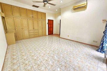 For sale! Semi D Corner @ Seksyen 9, Shah Alam