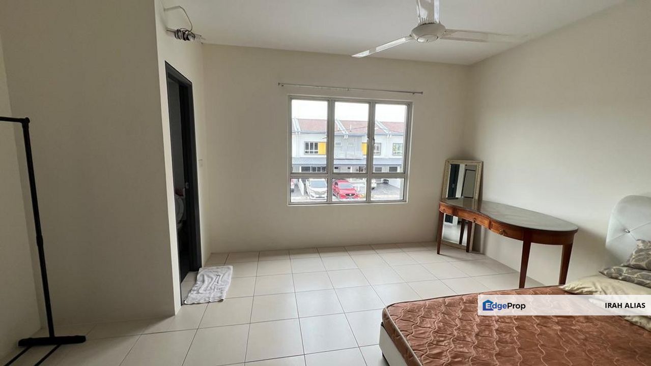 TO SELL!!: DOUBLE STOREY @ KITA HARMONI, CYBERSOUTH DENGKIL, SELANGOR, Selangor, Dengkil