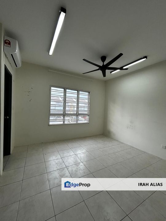 TO LET : DOUBLE STOREY @ KITA BAYU, CYBERSOUTH DENGKIL, SELANGOR, Selangor, Dengkil