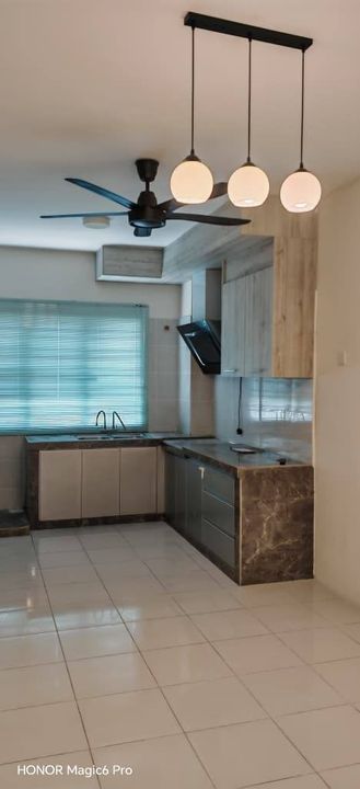 !! FOR RENT ‼️ NEW TOWNHOUSE : 22’ x 75’ : PARTLY FURNISHED ENDLOT UPPER FLOOR @Kita Bayu, Selangor, Dengkil