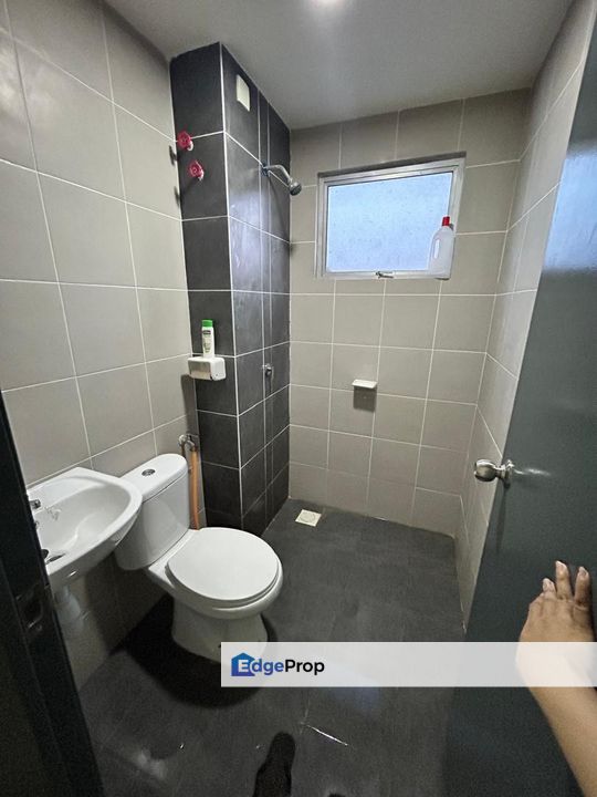 !! FOR RENT ‼️ NEW TOWNHOUSE : 22’ x 75’ :  FULLY FURNISHED INTERMEDIATE GROUND FLOOR, Selangor, Dengkil