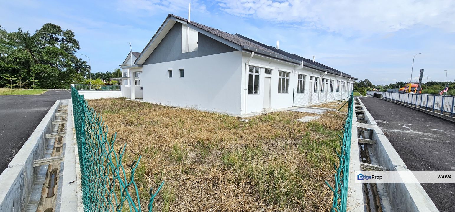 New House End Lot near to SKVE Highway for Sale., Selangor, Kuala Langat