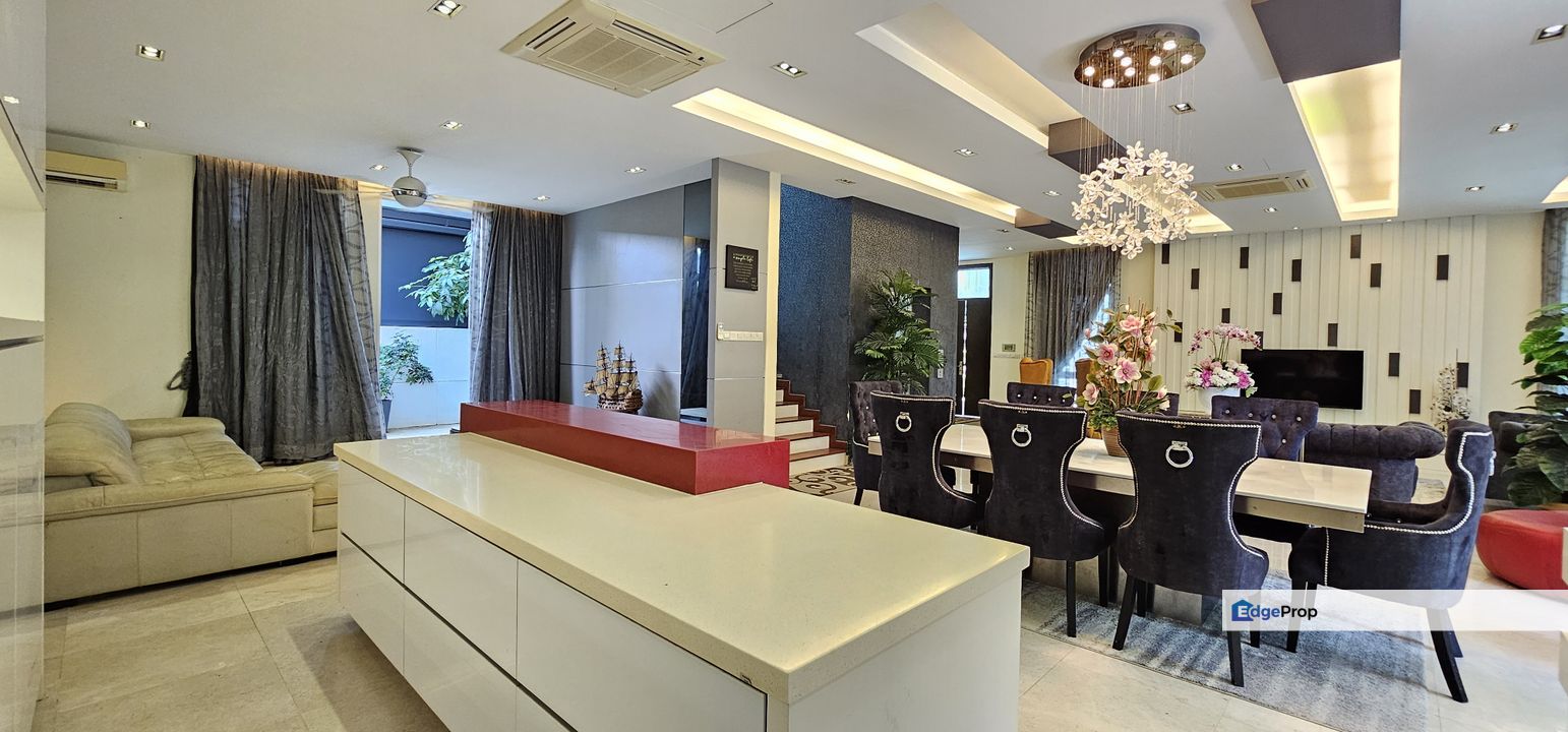 Nice Bungalow near to Putrajaya Hospital for Sale!, Selangor, Cyberjaya