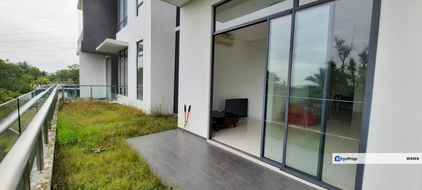 Condo with pool at Temasya Kasih at Glenmarie, Shah Alam for Sale., Selangor, Shah Alam