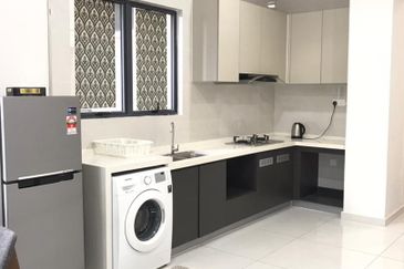 Baypoint @ Country Garden Danga Bay