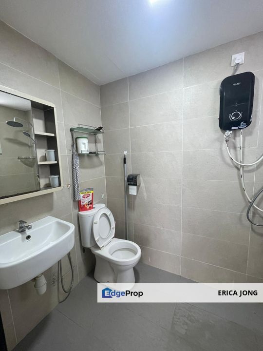 Midas perling, Johor, Johor Bahru