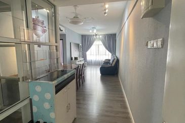 Midas Perling Apartment