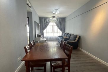 Midas Perling Apartment