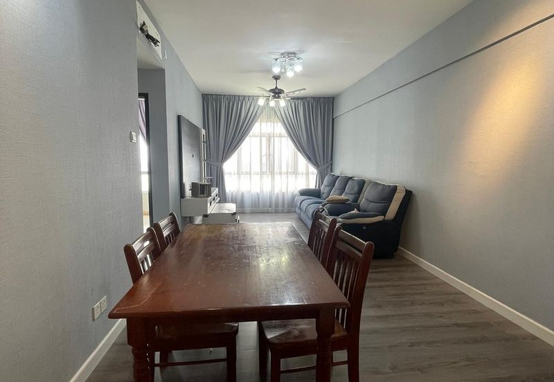 Midas Perling Apartment