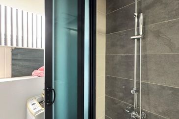 Almas @ Puteri Harbour