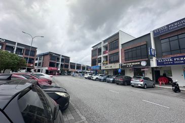 68 Avenue @ Gelang Patah