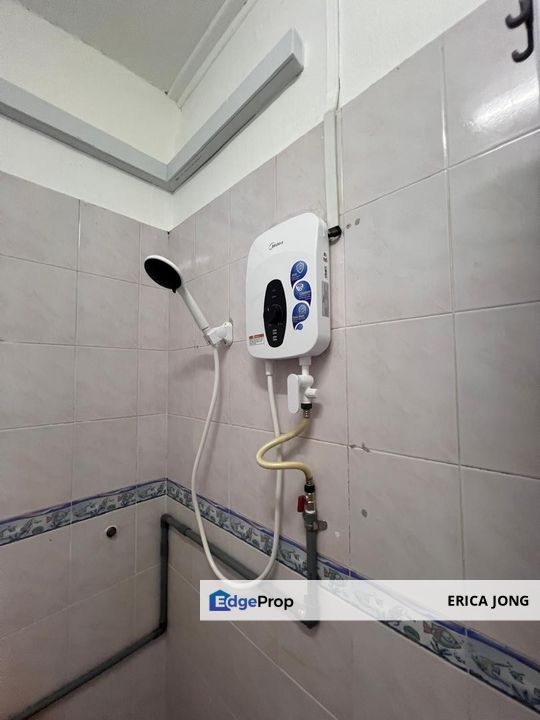 Jalan Laksamana 5 taman ungku tun aminah, Johor, Skudai