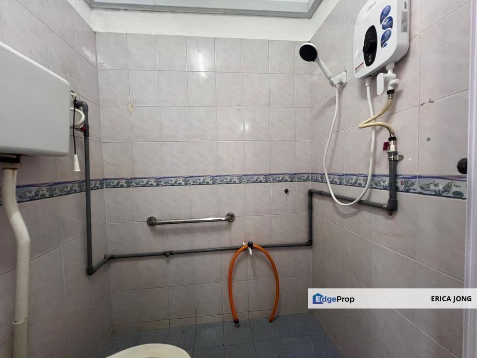 Jalan Laksamana 5 taman ungku tun aminah, Johor, Skudai