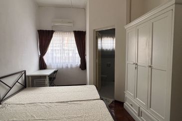 SL 2, Bandar Sungai Long