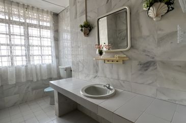 SL 2, Bandar Sungai Long