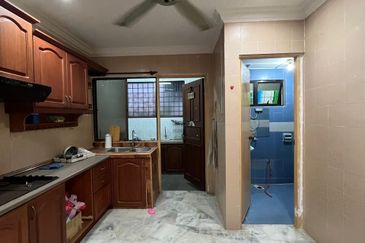 SL 2, Bandar Sungai Long